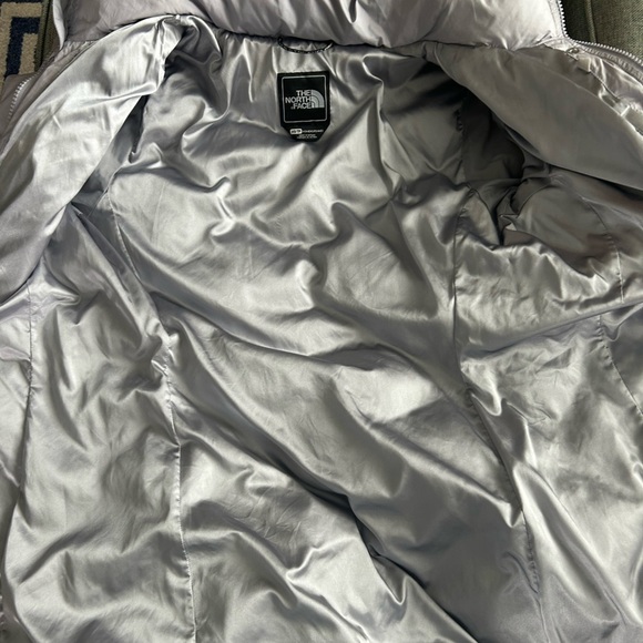 THE NORTH FACE Women's Miss Metro Hooded Water Resistant Down Parka Gray Size XS - Picture 16 of 16